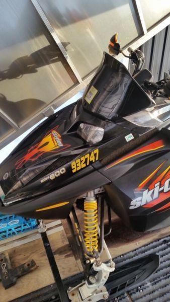 2003 ski doo mxz rev 800