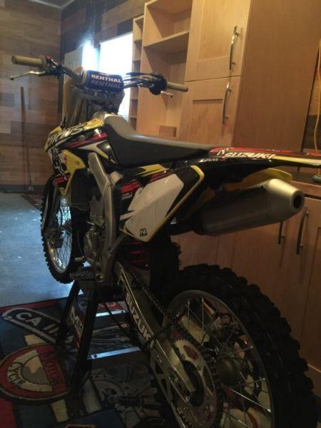 2015 RMZ 250 MINT ONLY 15 HOURS