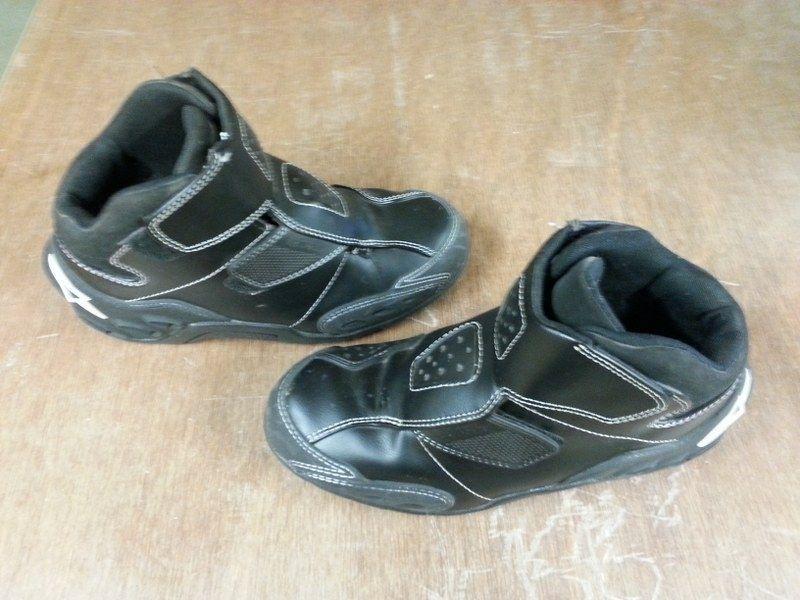 Alpinestar boots