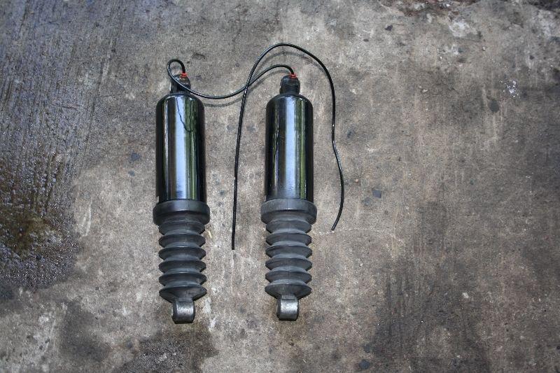Rear air shocks from 2007 Ultra Classic