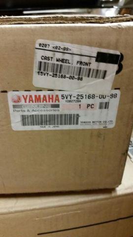 BRAND NEW IN BOX YAMAHA R1 FRONT RIM