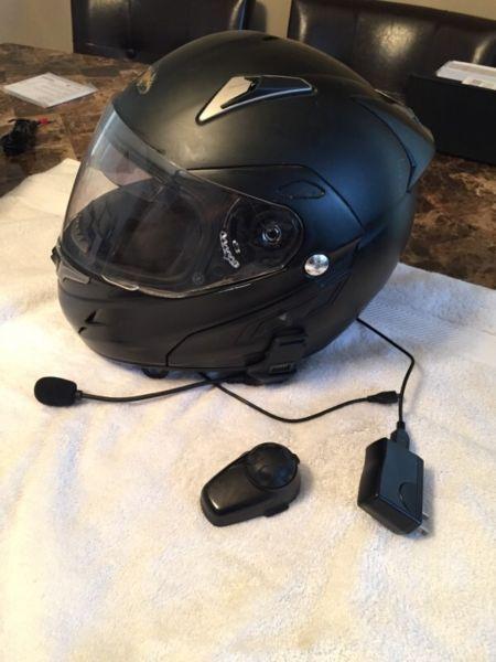 Motorcycle helmet with blutooth