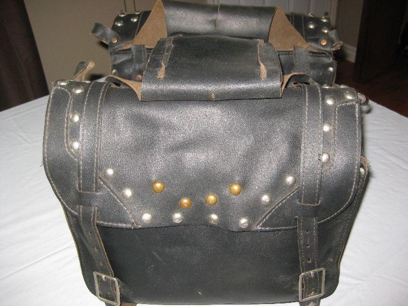 LEATHER MOTORCYCLE SADDLEBAGS