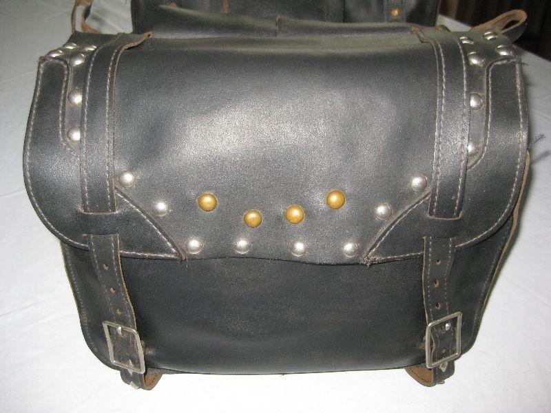 LEATHER MOTORCYCLE SADDLEBAGS