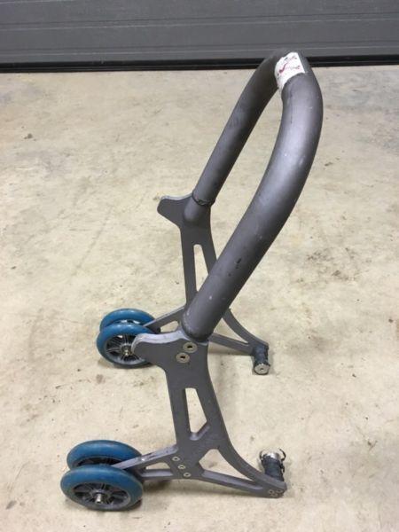BMW front stand used