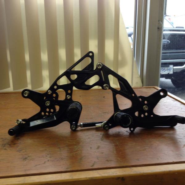 2008 TO 2010 ZX10R REAR SETS