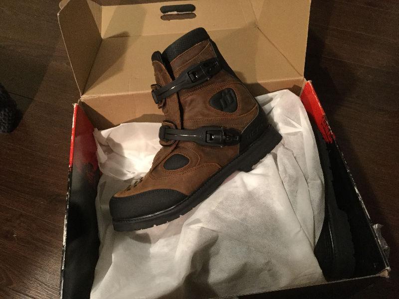 brand new Still in box pair of ICON motorcycle boots Price Drop!