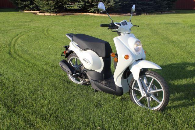 NEW 2013 Benelli Scooters