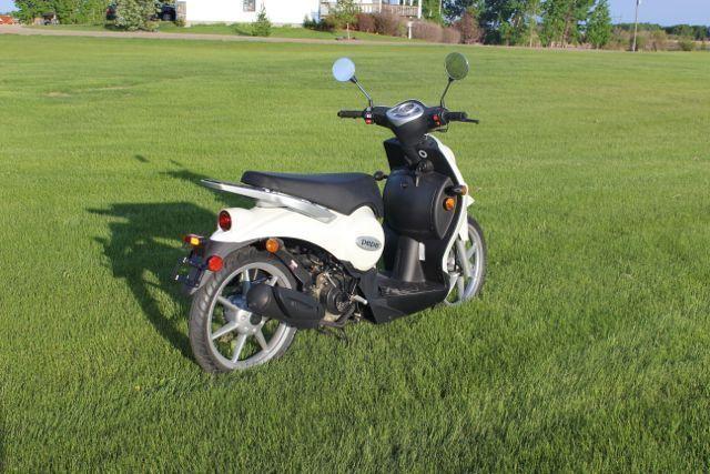 NEW 2013 Benelli Scooters