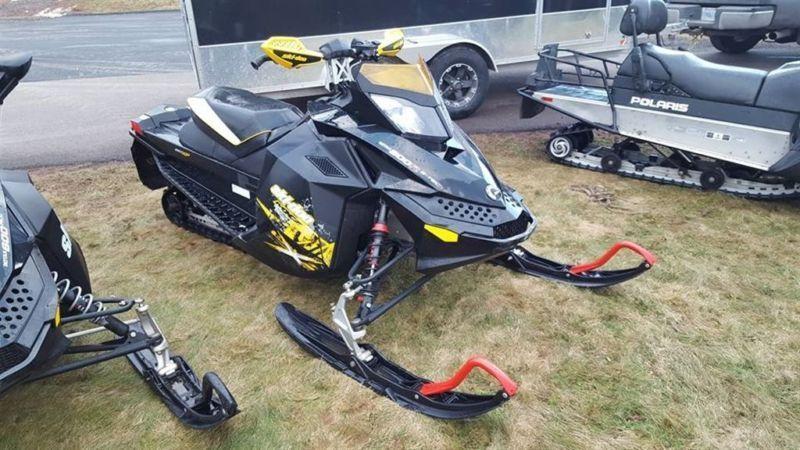 2010 Ski-Doo MXZ X 800 ETEC