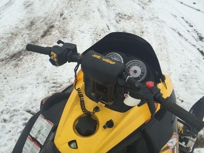 2008 Ski-Doo MXZ-X 550f