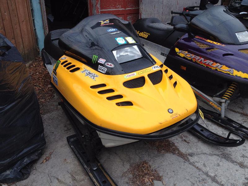 1993 Skidoo MXZ 470 / Starts & Runs Good!