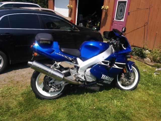 Yamaha yzf 750