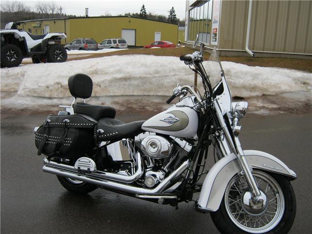 2009 Harley Davidson Heritage Softail Classic - 103ci