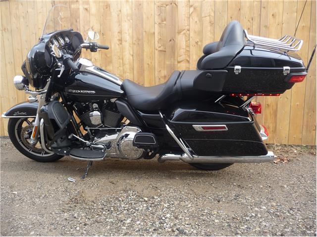 2015 HARLEY DAVIDSON FLHTK ULTRA LIMITED