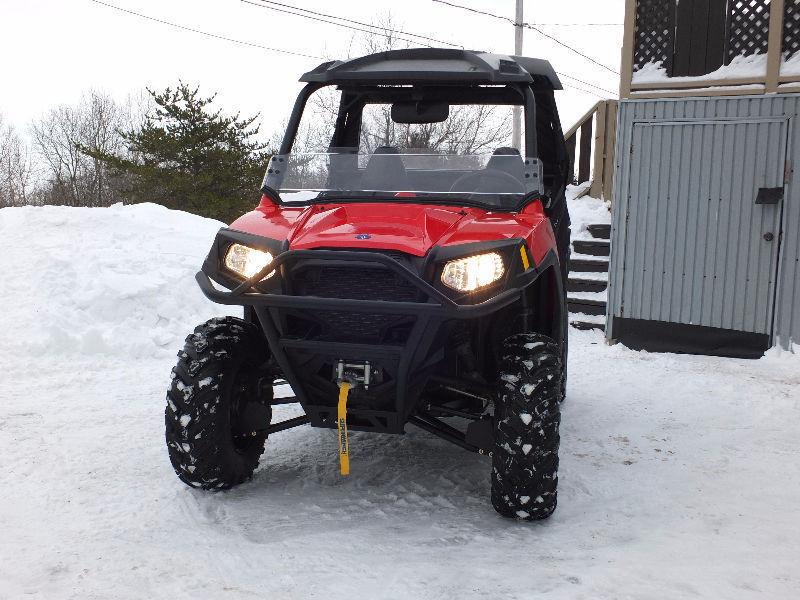 Side by side RZR 570 tout équipé comme neuf (seulement 750 km)