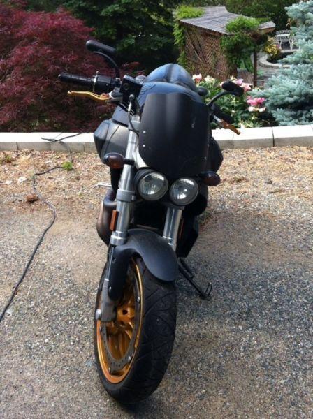 2005 buell lightning xb12s for parts. With extras!