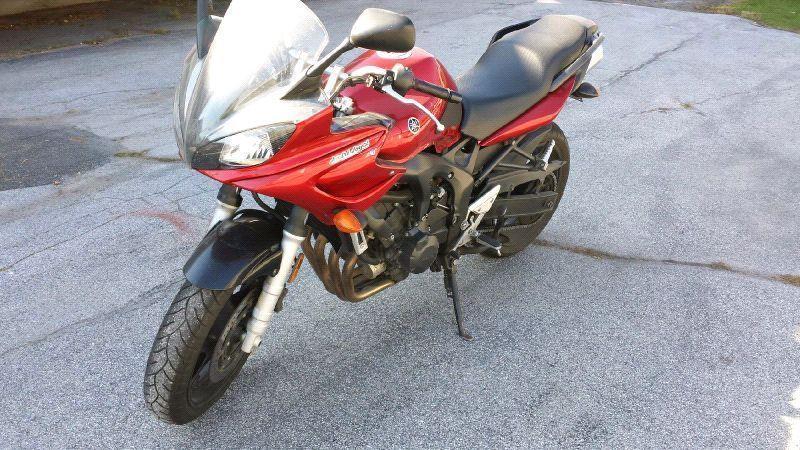 Moto Yamaha FZ6 2006