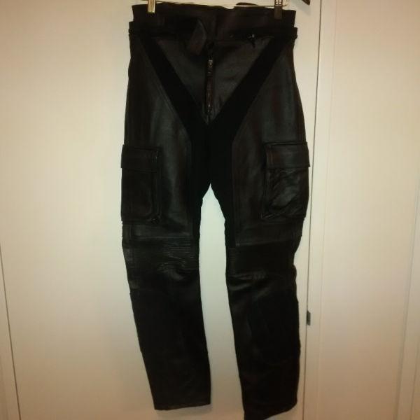 Black Leather Riding Pants 30/30 With Armor