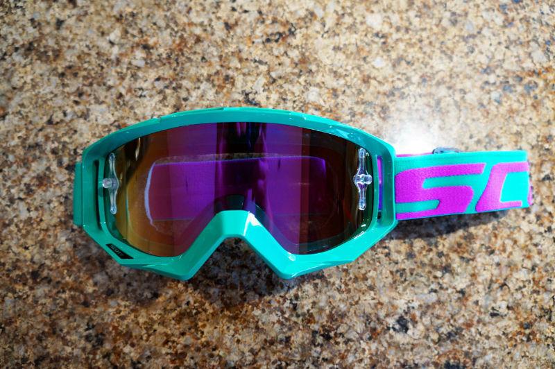 Brand new Scott Tyrant Goggles with Purple polarized lens(Green)