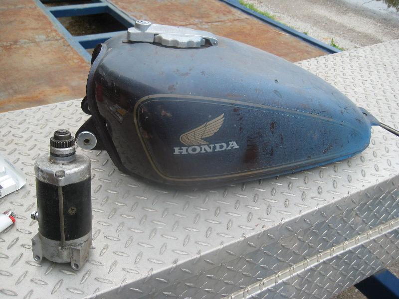 ASSORTED OLDER HONDA AND YAM M/C PARTS