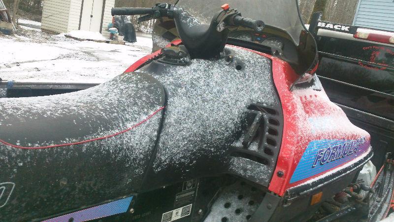1995 ski-doo formula STX 583CC rave, great condition $600