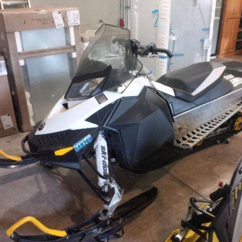 2009 Ski Doo MXZ X 800 R