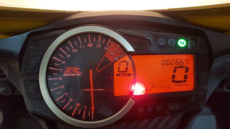 2012 Suzuki GSX-R 750! Only 2600 km's!!!