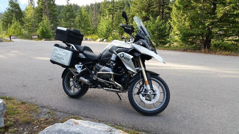 Loaded BMW R1200GS August 2015 - huge saving on new