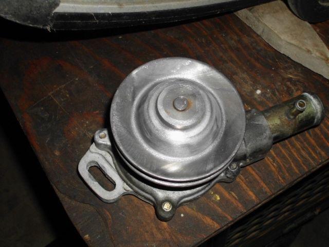 selling polaris xlt water pump in mint shape fits from 92 to 99