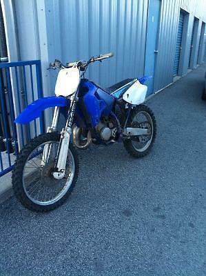 Selling my 1999 yz 125!