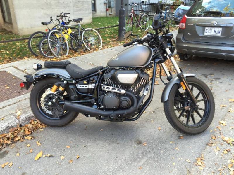 Yamaha Bolt 2014, comme neuf 2500km avec exhaust de qualité