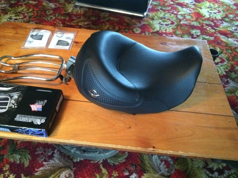 Road King solo seat and luggage rack