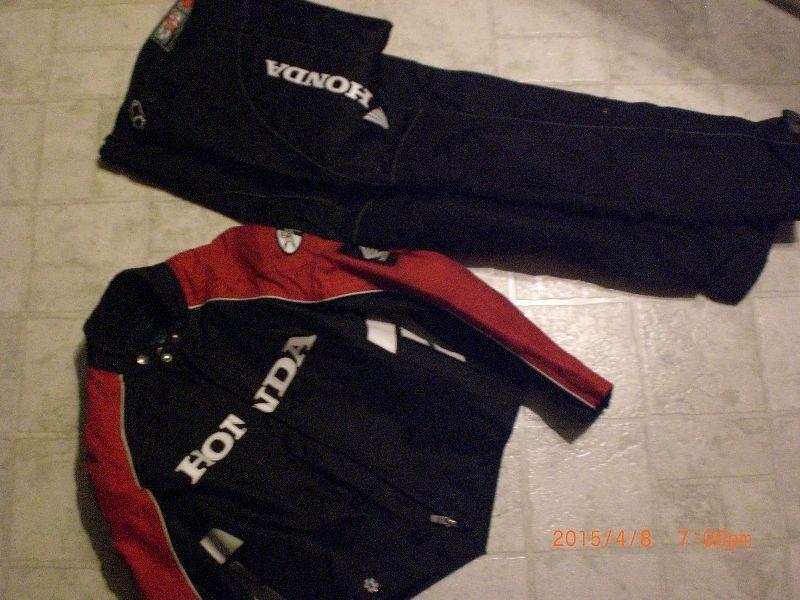 Honda ladies padded suit