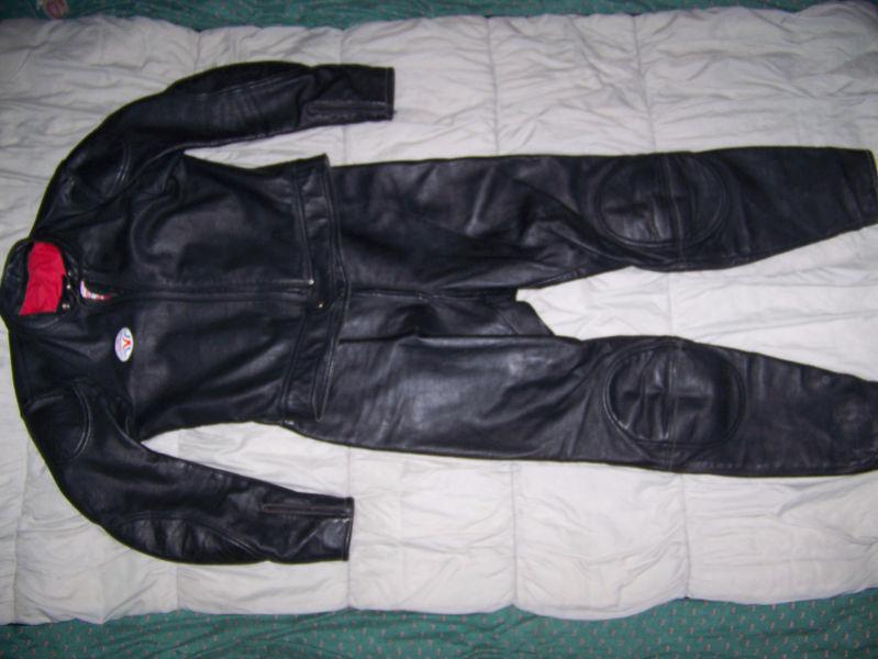 Euro Leather Honda Motorcycle suit, 2 piece
