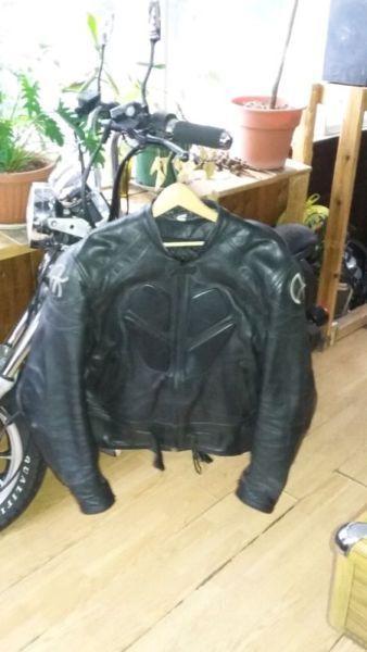 Manteau moto cuir XL Acoury