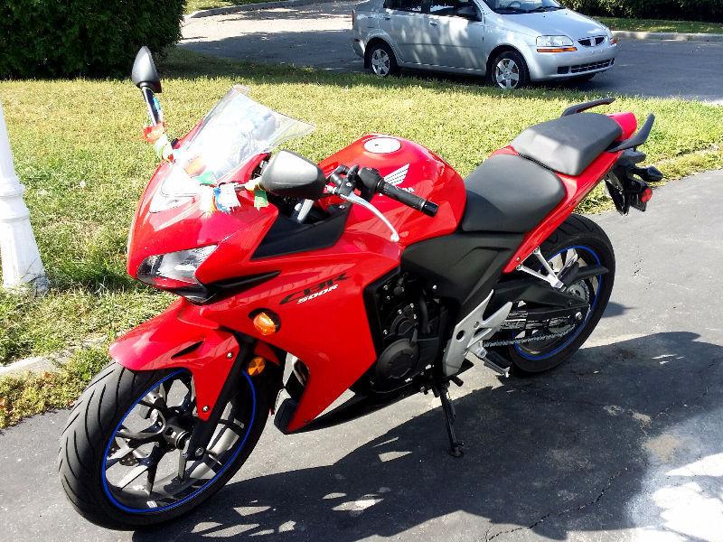 2013 Red Honda CBR500R / CBR500 Motorcycle