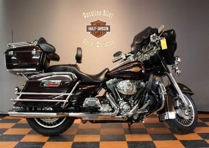 2011 Harley-Davidson FLHTCI Electra Glide Classic