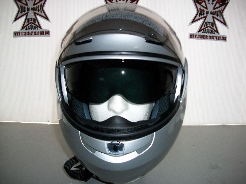 ZEUS Gloss Silver With Retractable Sun Lens, Modular Helmets