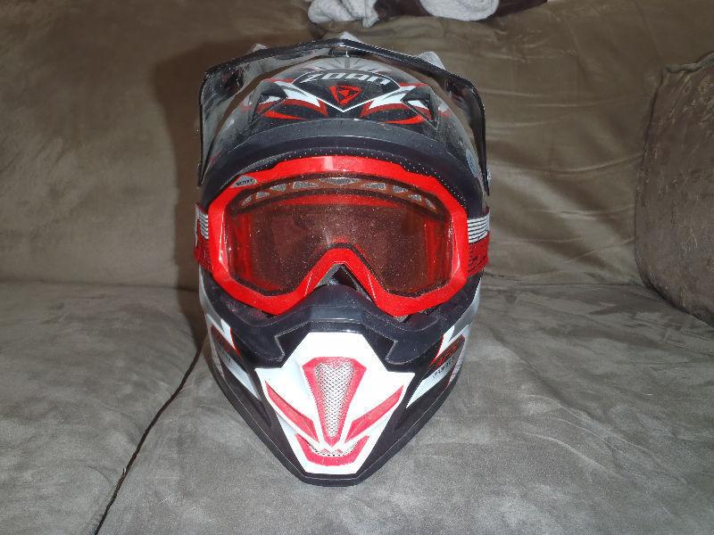 Zoan snowmobile/motocross helmet