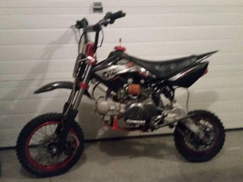 PITSTER PRO 125 CC FOR SALE - **LIKE NEW