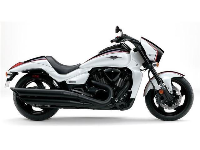 2015 Suzuki BOULEVARD M109R B.O.S.S en liquidation!