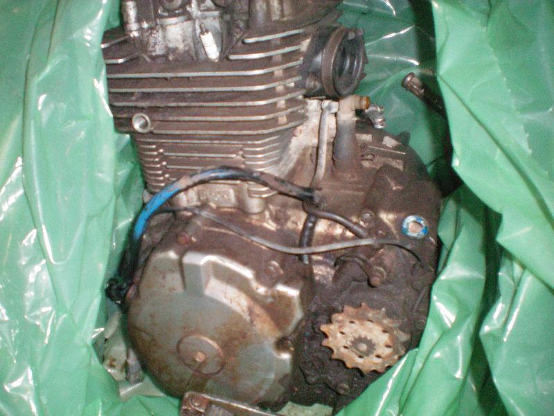 suzuki dr 350cc 1992 moteur et pieces a vendre
