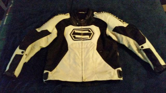 FS: street fighter shift leather motorcycle jacket (M)