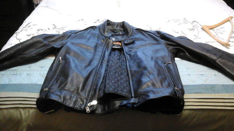 Harley Davidson Leather Jacket - Size Medium Men's