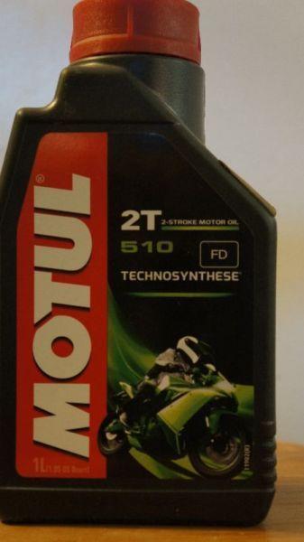 MOTUL 2-STROKE MOTOR OIL