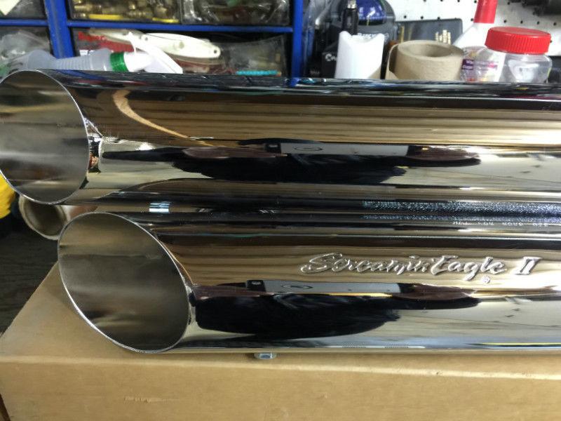 ScreaminEagle 2 Performance exhause Pipes for softail