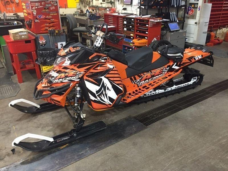 2015 Ski-Doo Summit X Rotax 800R E-TEC Race Orange
