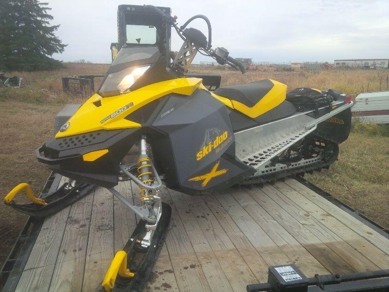 1week only $5500-600km- MINT - 2008 summitx 800