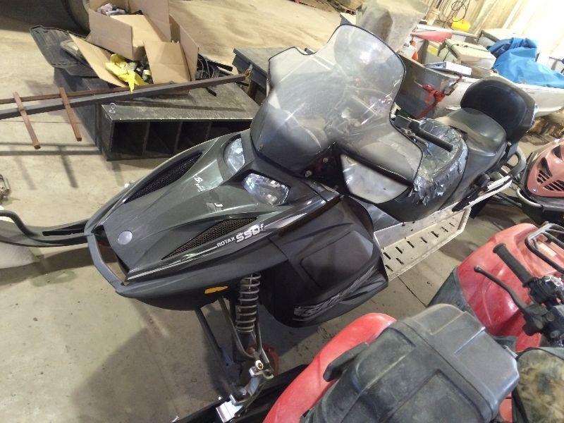 2005 Skidoo Expedition 2 Seater Snowmobile
